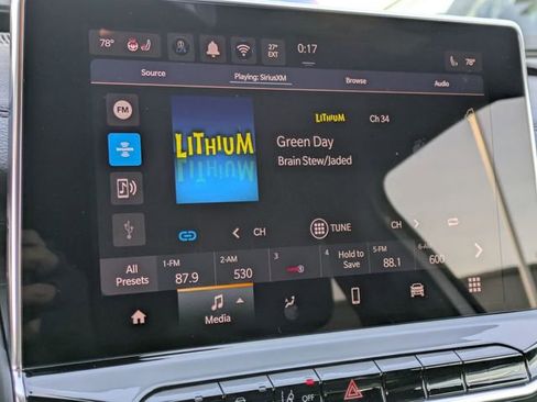 Certified 2026 Jeep Compass Latitude w/ Sun and Sound Group image 18