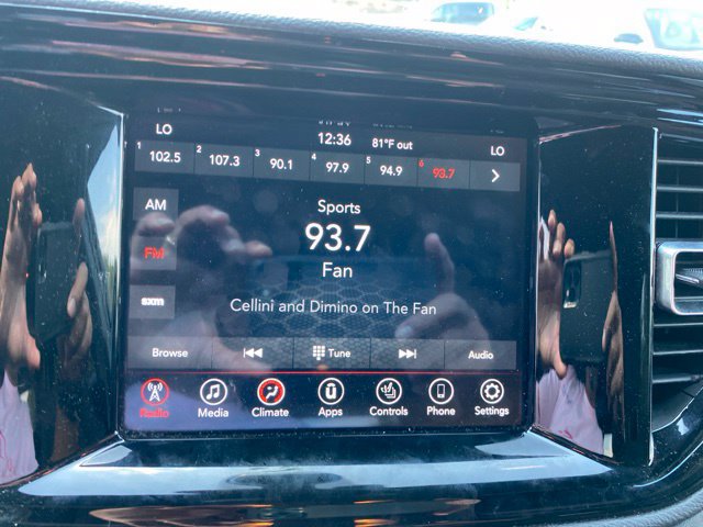 Used 2023 Dodge Durango SXT AWD/4WD image 11