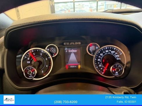 Used 2025 RAM 3500 Tradesman w/ Chrome Appearance Group AWD/4WD image 15