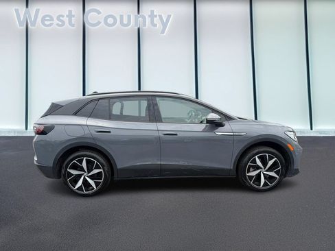 Used 2023 Volkswagen ID.4 Pro AWD/4WD image 2