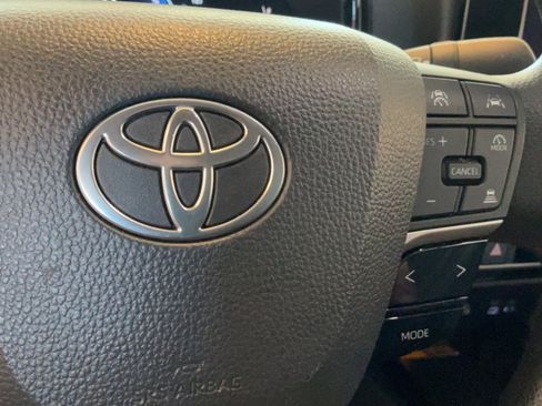 Used 2025 Toyota Camry LE w/ Convenience Package FWD image 19