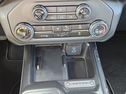 New 2025 Ford Bronco Base image 20