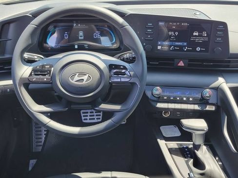 New 2026 Hyundai Elantra SEL Sport FWD image 6