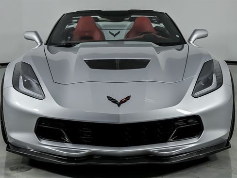 Used 2015 Chevrolet Corvette Z06 w/ 3LZ Preferred Equipment Group RWD image 5