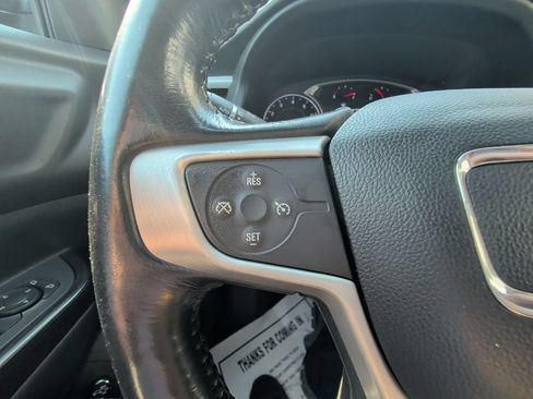 Used 2019 GMC Acadia SLT w/ LPO, Floor Liner Package AWD/4WD image 18
