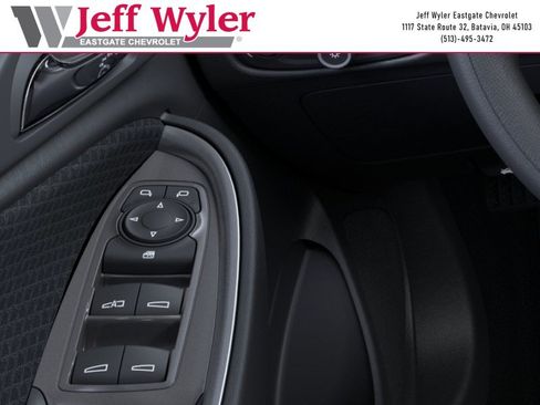 New 2023 Chevrolet Malibu LT FWD image 23