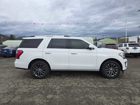 Used 2020 Ford Expedition Limited image 6