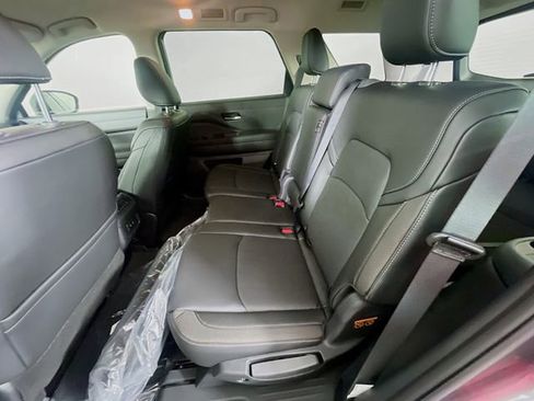 New 2026 Nissan Pathfinder SL image 14