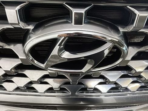 Used 2023 Hyundai Santa Fe SEL w/ Premium Package FWD image 8