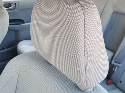 Used 2017 Toyota Camry LE image 23