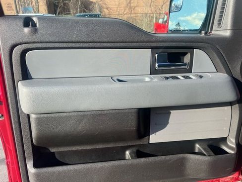 Used 2012 Ford F150 XLT w/ XLT Chrome Pkg image 17
