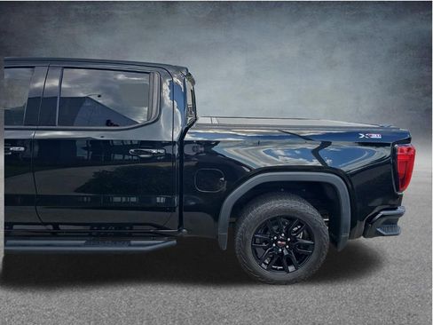 Used 2021 GMC Sierra 1500 Elevation w/ Preferred Package AWD/4WD image 13