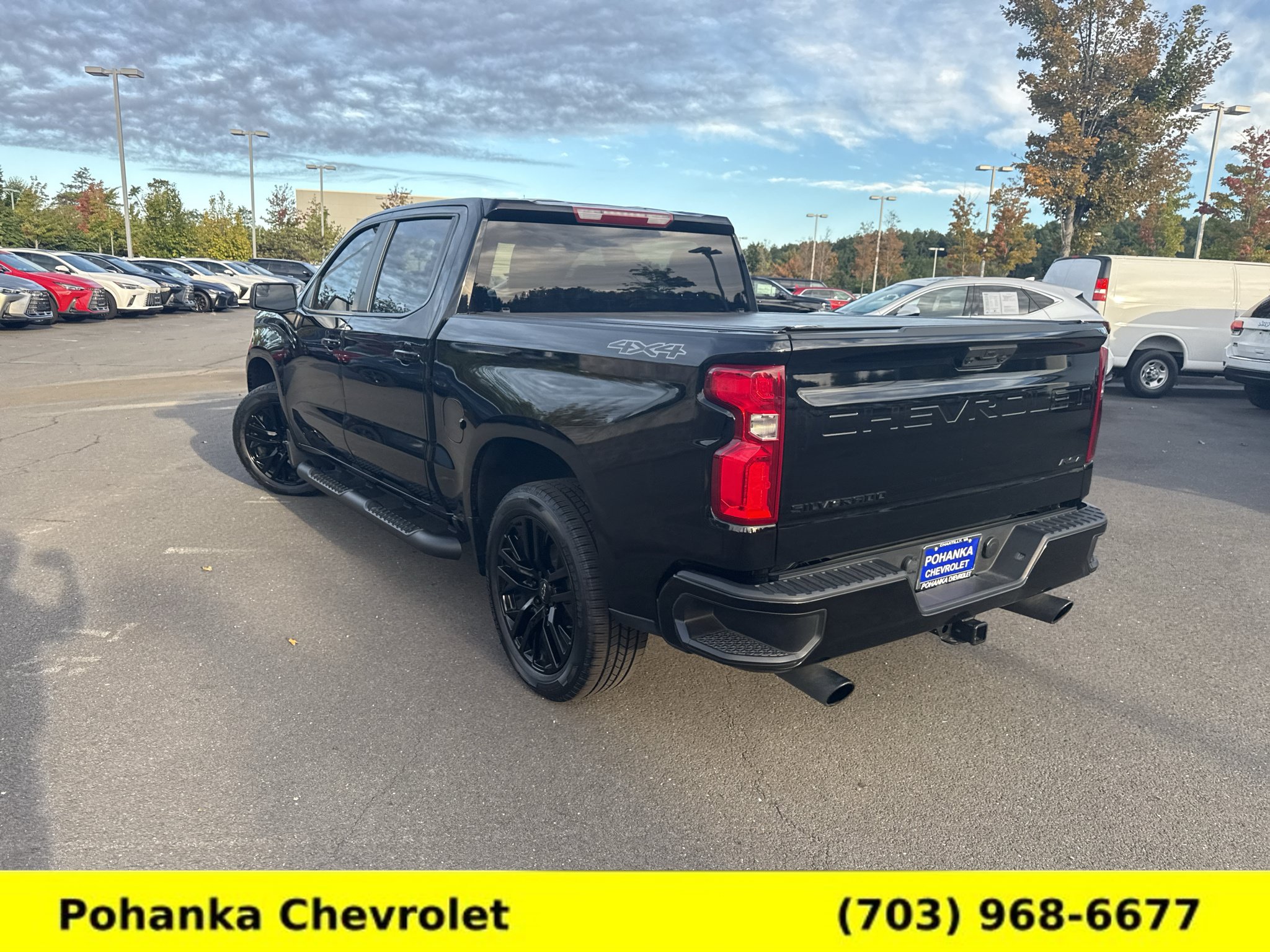 Used 2023 Chevrolet Silverado 1500 RST AWD/4WD image 5
