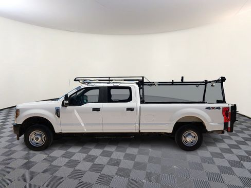 Used 2019 Ford F250 XL w/ Power Equipment Group image 2