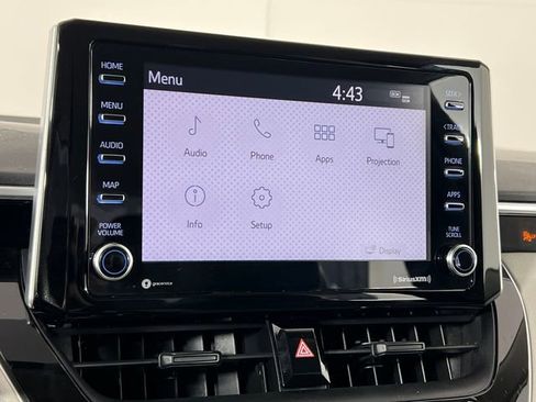 Used 2021 Toyota Corolla LE image 26