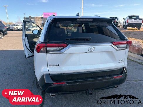 Used 2025 Toyota RAV4 XSE w/ Weather Package image 21