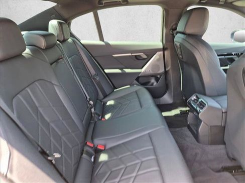 Used 2026 BMW 530i w/ M Sport Package RWD image 21