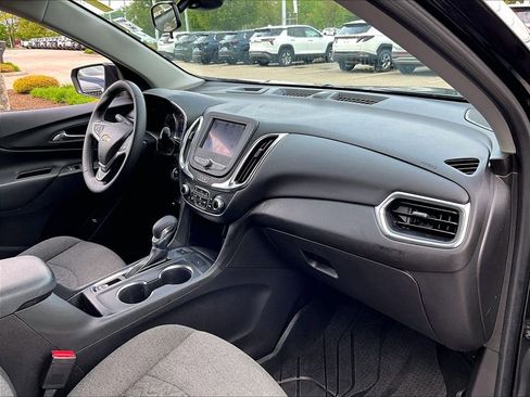 Used 2023 Chevrolet Equinox LT AWD/4WD image 14