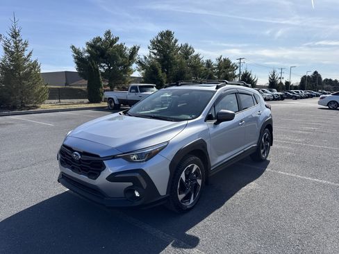 Used 2024 Subaru Crosstrek 2.5i Limited image 4