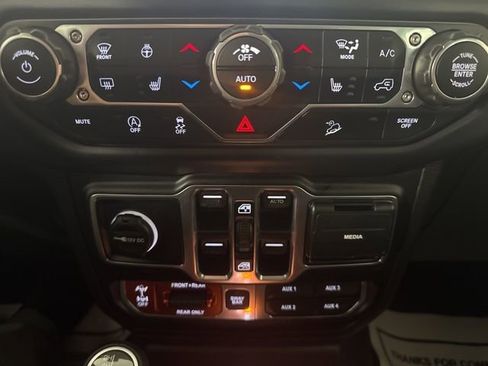 Used 2019 Jeep Wrangler Unlimited Rubicon image 16