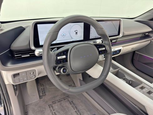 Used 2024 Hyundai Ioniq 6 SEL image 12