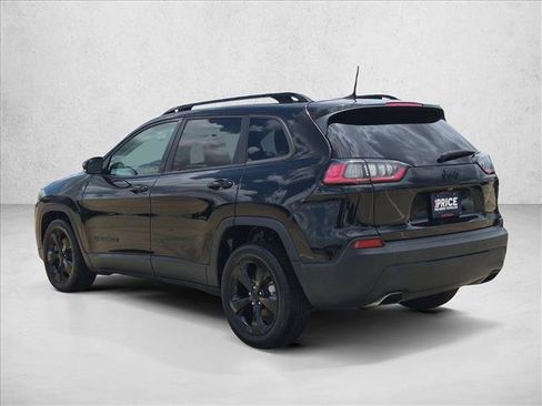 Used 2019 Jeep Cherokee Latitude Plus FWD image 5