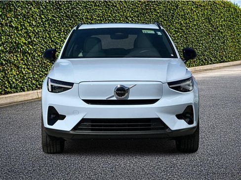New 2026 Volvo EX40 Plus AWD/4WD image 9