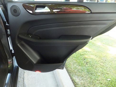 Used 2012 Mercedes-Benz ML 350 M-Class ML350 Bluetec AWD image 22