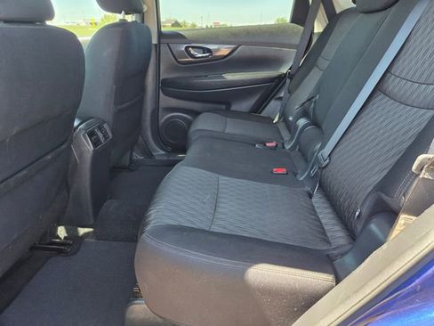 Used 2018 Nissan Rogue SV AWD/4WD image 42