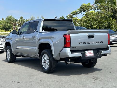 Certified 2026 Toyota Tacoma SR5 image 5