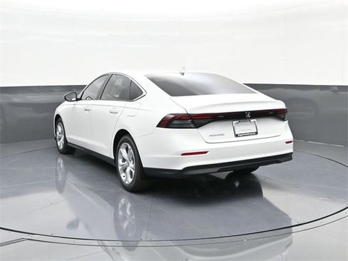 New 2025 Honda Accord LX image 8