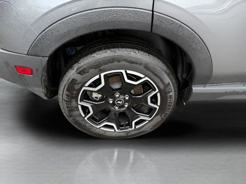 Certified 2025 Ford Bronco Sport Outer Banks w/ Outer Banks Tech Package+ AWD/4WD image 31