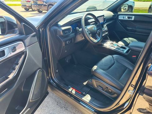 Used 2023 Ford Explorer ST w/ Equipment Group 401A AWD/4WD image 12