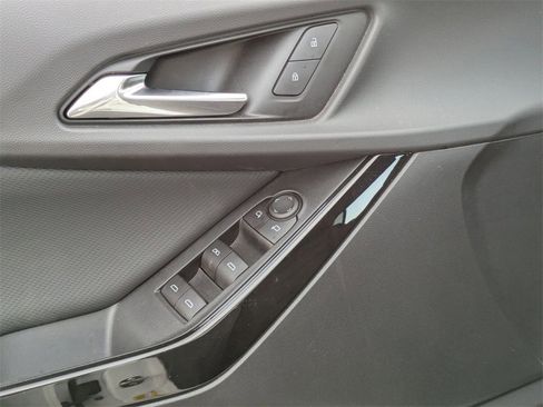 Used 2025 Chevrolet Equinox LT image 16