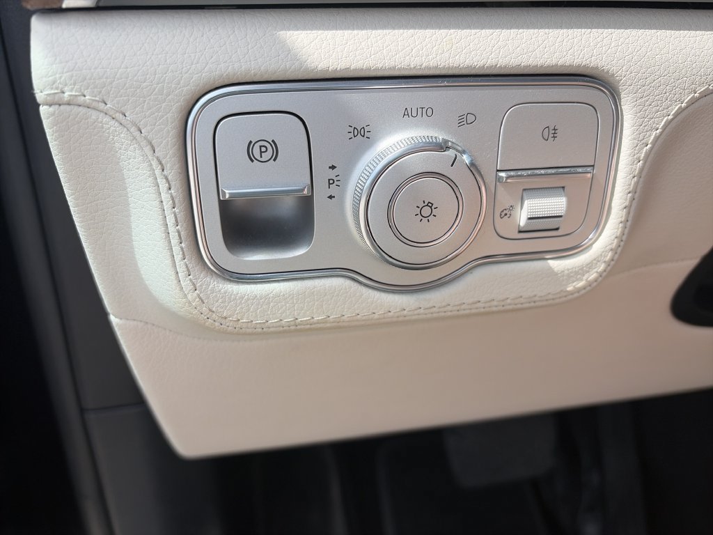 Used 2021 Mercedes-Benz GLE 350 image 21