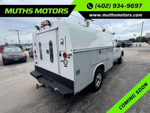 Used 2013 Chevrolet Silverado 3500 W/T w/ Skid Plate Package AWD/4WD image 2