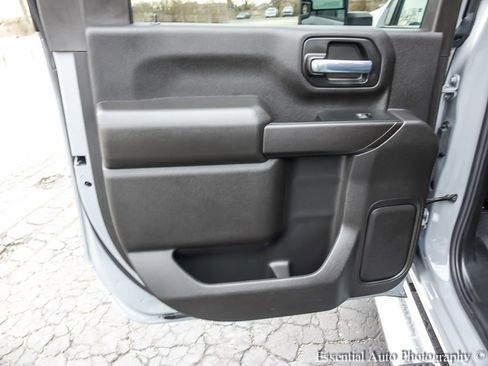 Used 2025 Chevrolet Silverado 2500 Custom w/ Custom Value Package AWD/4WD image 21