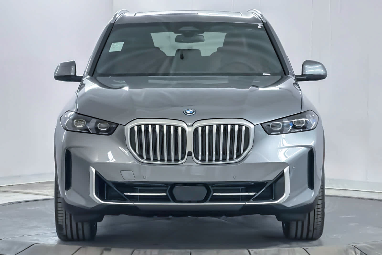 Used 2026 BMW X5 xDrive50e w/ Premium Package AWD/4WD image 10