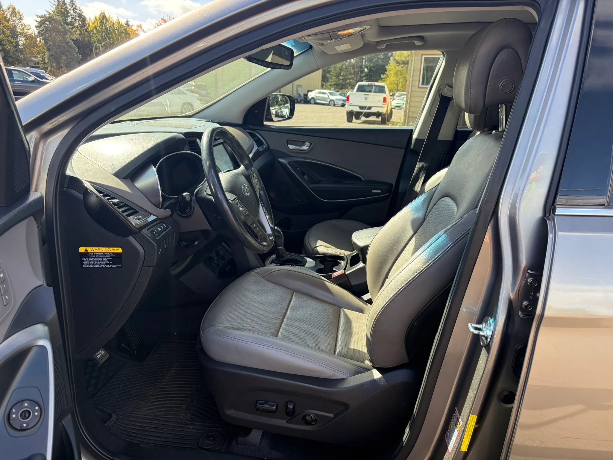 Used 2017 Hyundai Santa Fe Sport w/ 2.4L Tech Package 04 FWD image 9