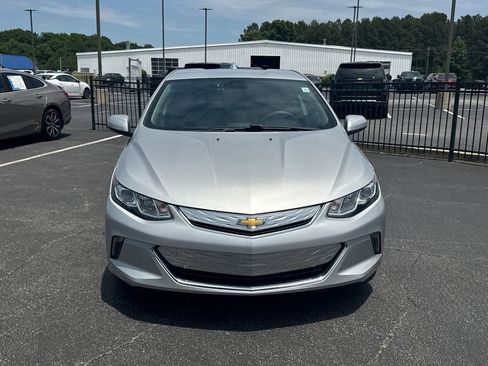 Used 2018 Chevrolet Volt LT FWD image 3