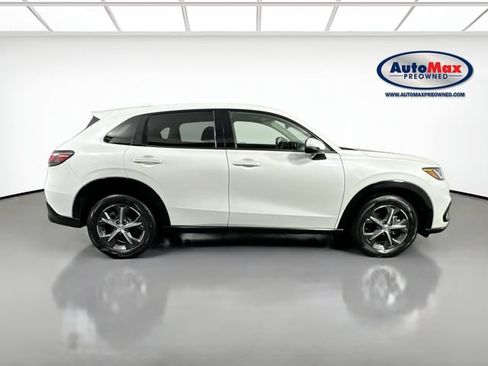 Used 2023 Honda HR-V EX-L image 10
