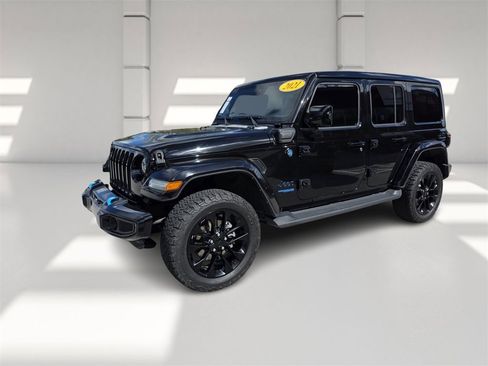 Used 2021 Jeep Wrangler Unlimited Sahara image 8