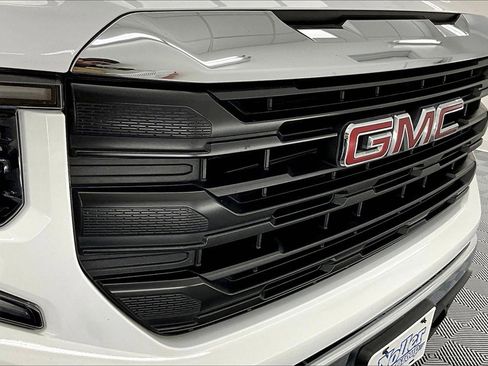 Used 2024 GMC Sierra 1500 Pro w/ Pro Value Package image 25