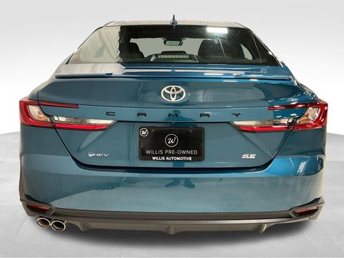 Used 2025 Toyota Camry SE w/ Multimedia Upgrade Package FWD image 6