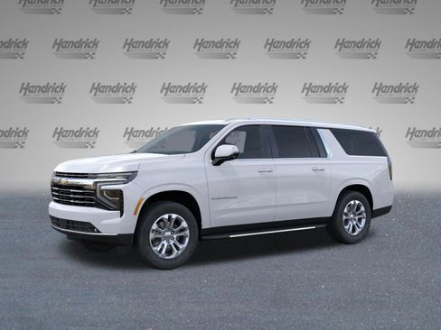 New 2026 Chevrolet Suburban LT RWD image 3