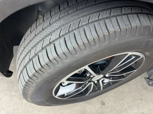 Used 2019 Dodge Grand Caravan GT FWD image 21