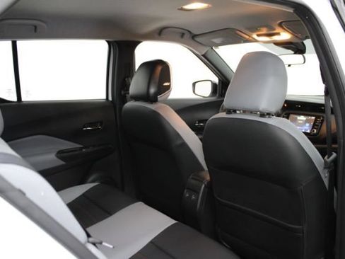 Used 2021 Nissan Kicks SR w/ SR Premium Package FWD image 26