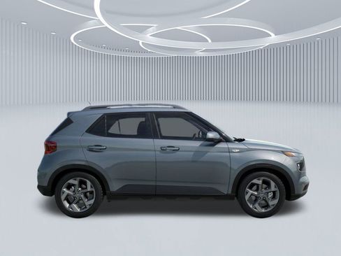 New 2026 Hyundai Venue SEL FWD image 7