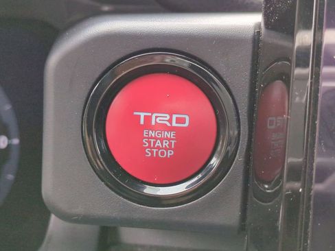 Used 2024 Toyota Tacoma TRD Off-Road image 26