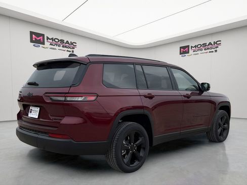 New 2025 Jeep Grand Cherokee L Limited w/ Luxury Tech Group II image 2